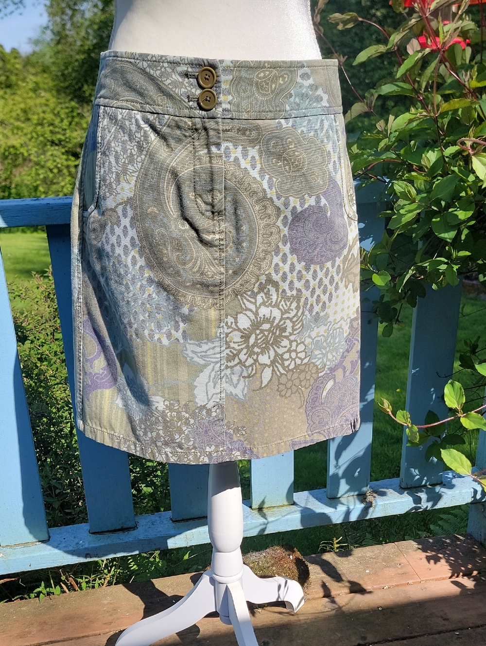 Ann Taylor Olive Paisley Mini Skirt w/pockets